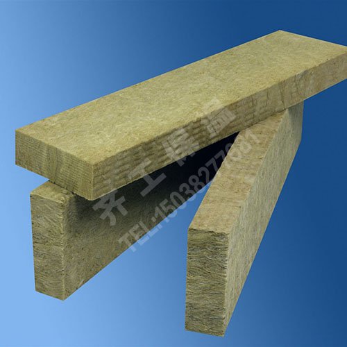 简述屋面岩棉板的施工条件